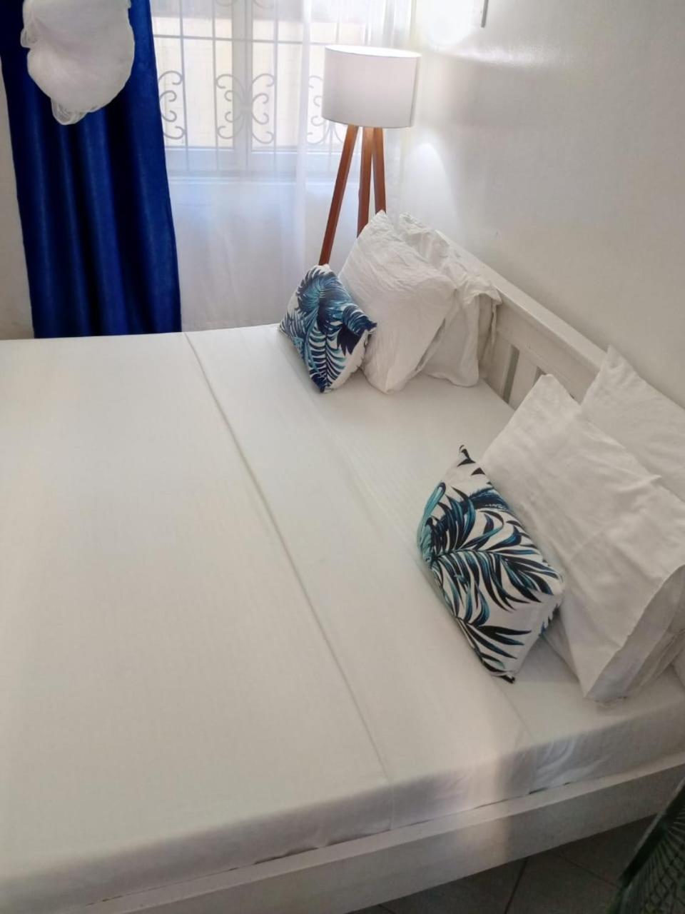 1 bedroom near Nyali Cinemax 5 minutes to English Point Marina Chandarana view 5