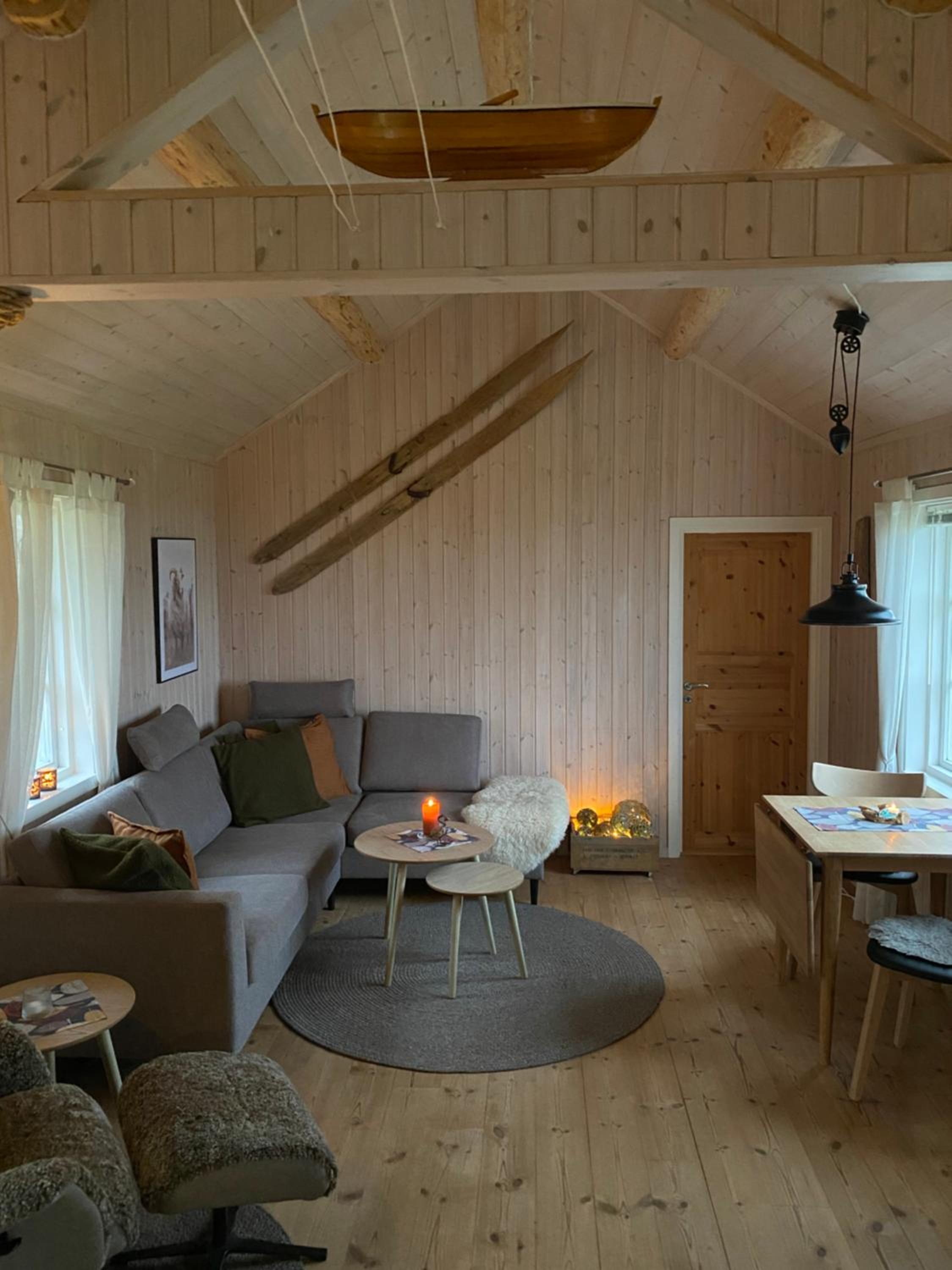Unstad cabin with seaview