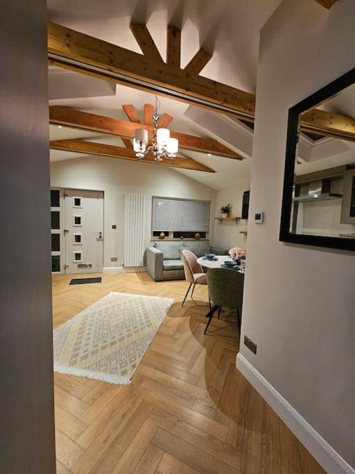 Little Cottage Oassis