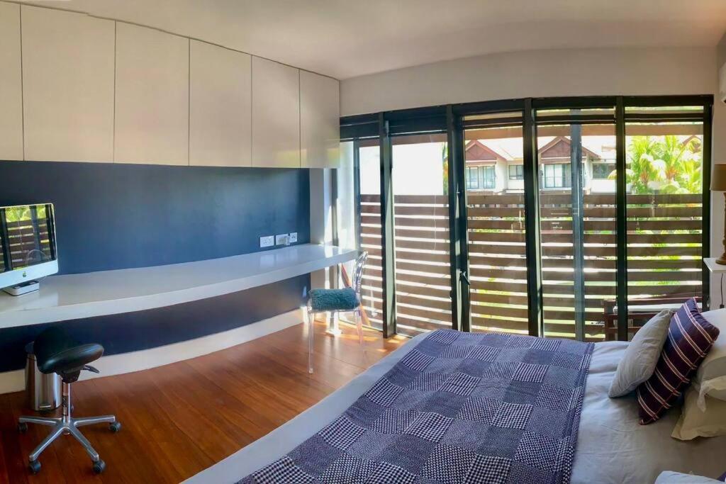 Rising Sun - Stylish & Comfortable Marina Duplex view 4