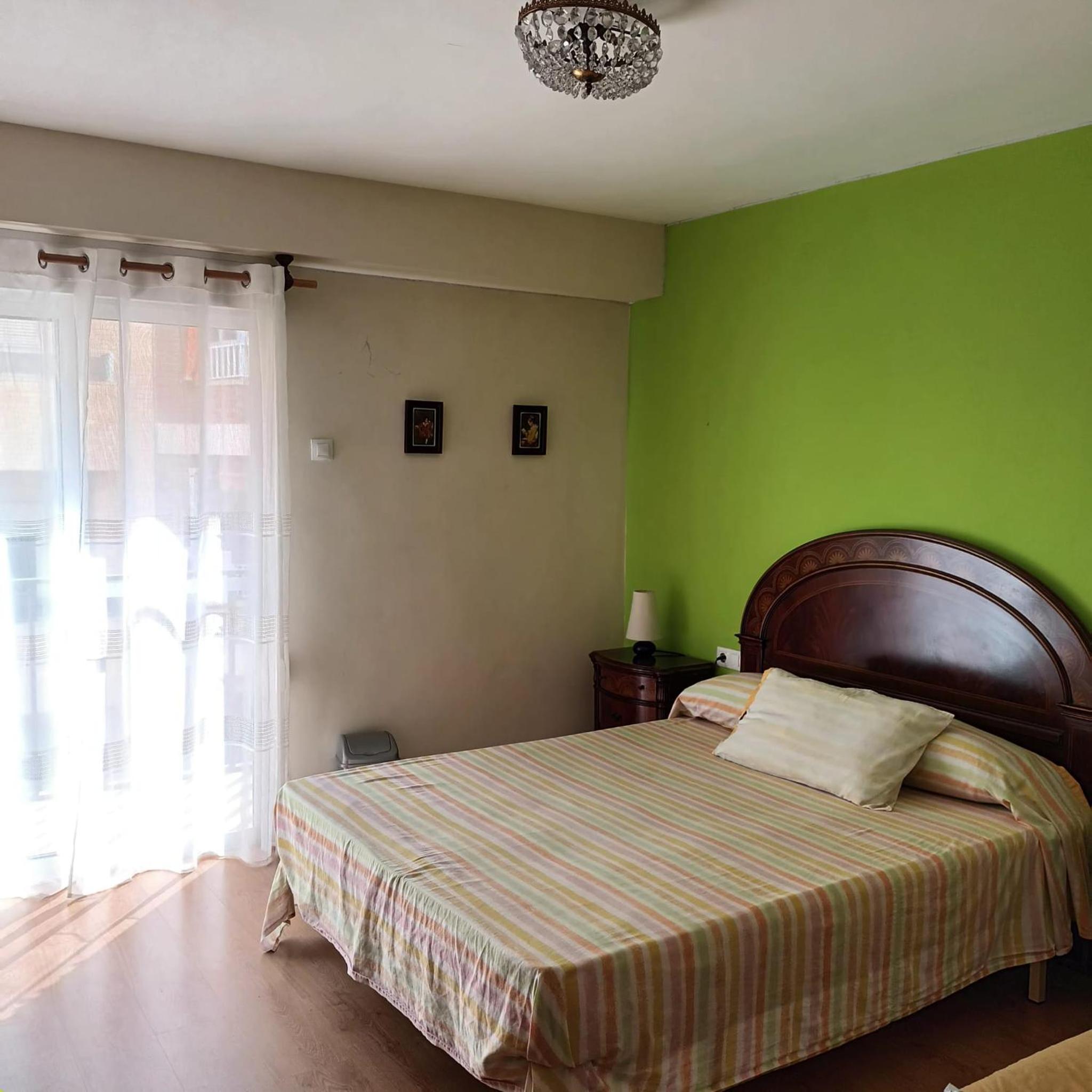 Habitación en centro de Alicante