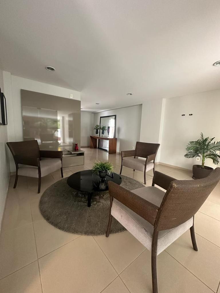 Apt Ponta Verde