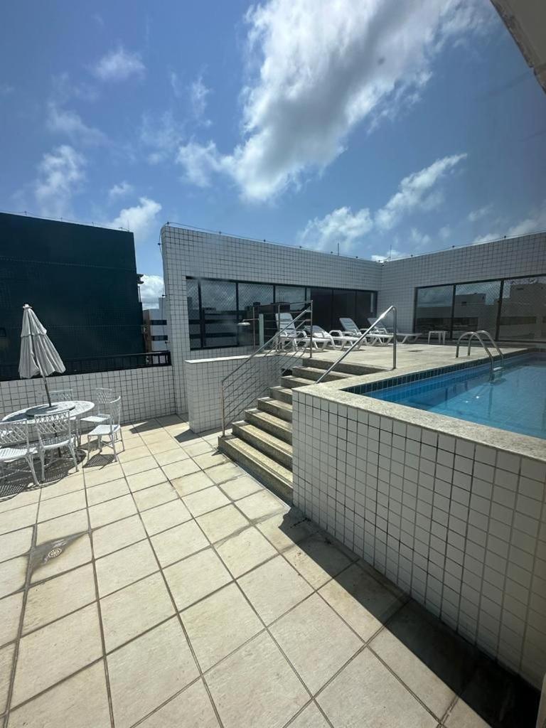 Apt Ponta Verde