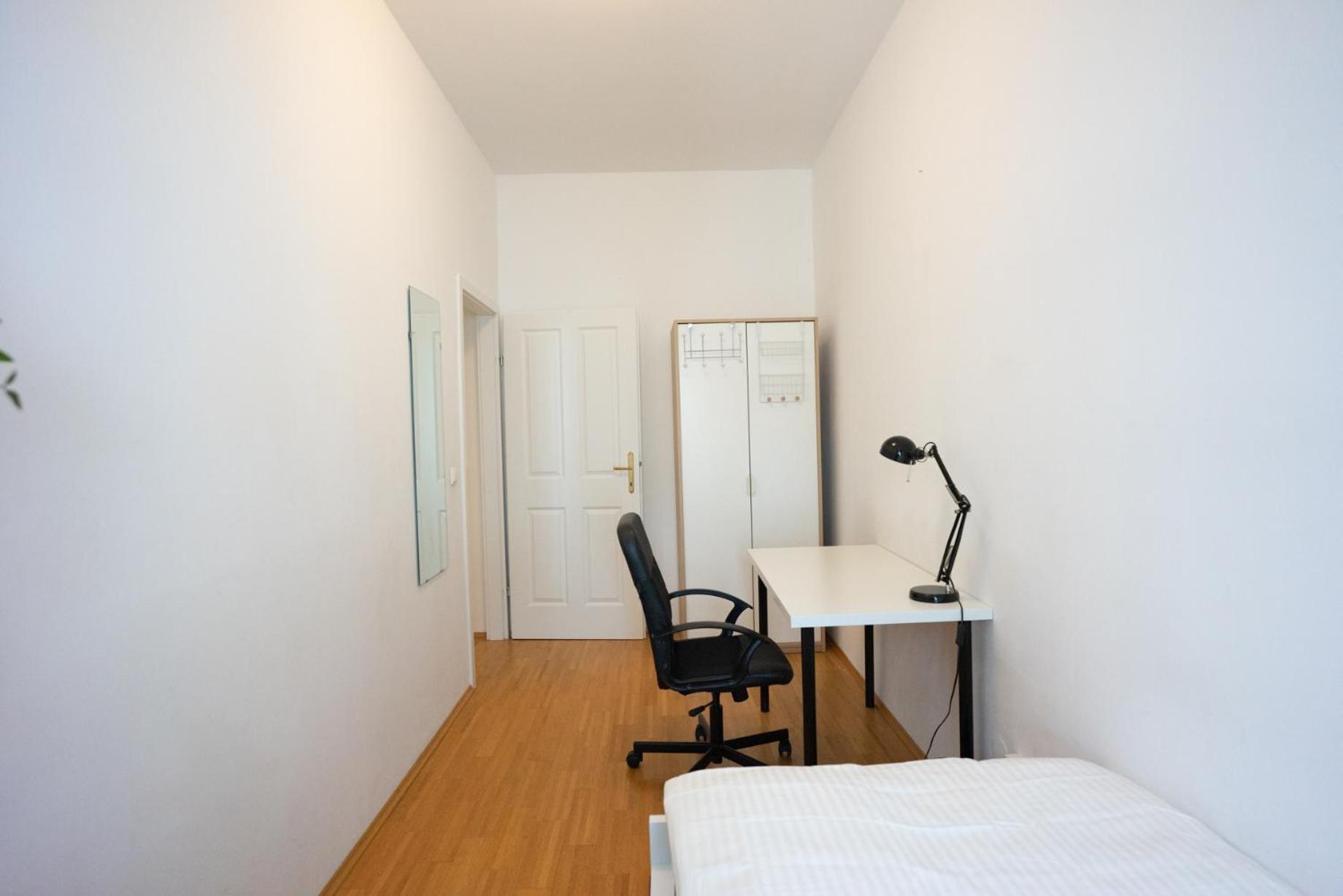 Modern 3 Bedroom Apartment in City Center
