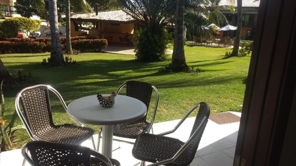 Guarajuba Flat 05 no Condomínio Vilarejo da Lagoa