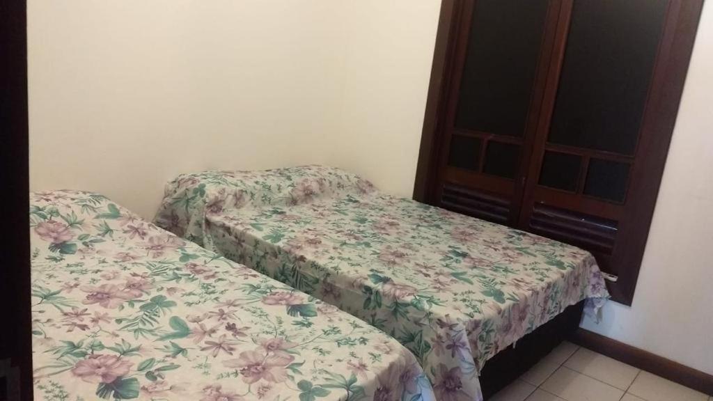 Guarajuba Flat 05 no Condomínio Vilarejo da Lagoa