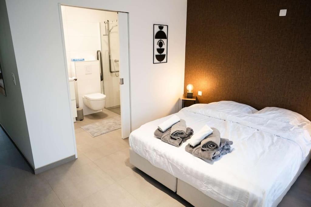 LA Poivriere in Durbuy nieuw appartement met gemeenschappelijke jacuzzi en sauna