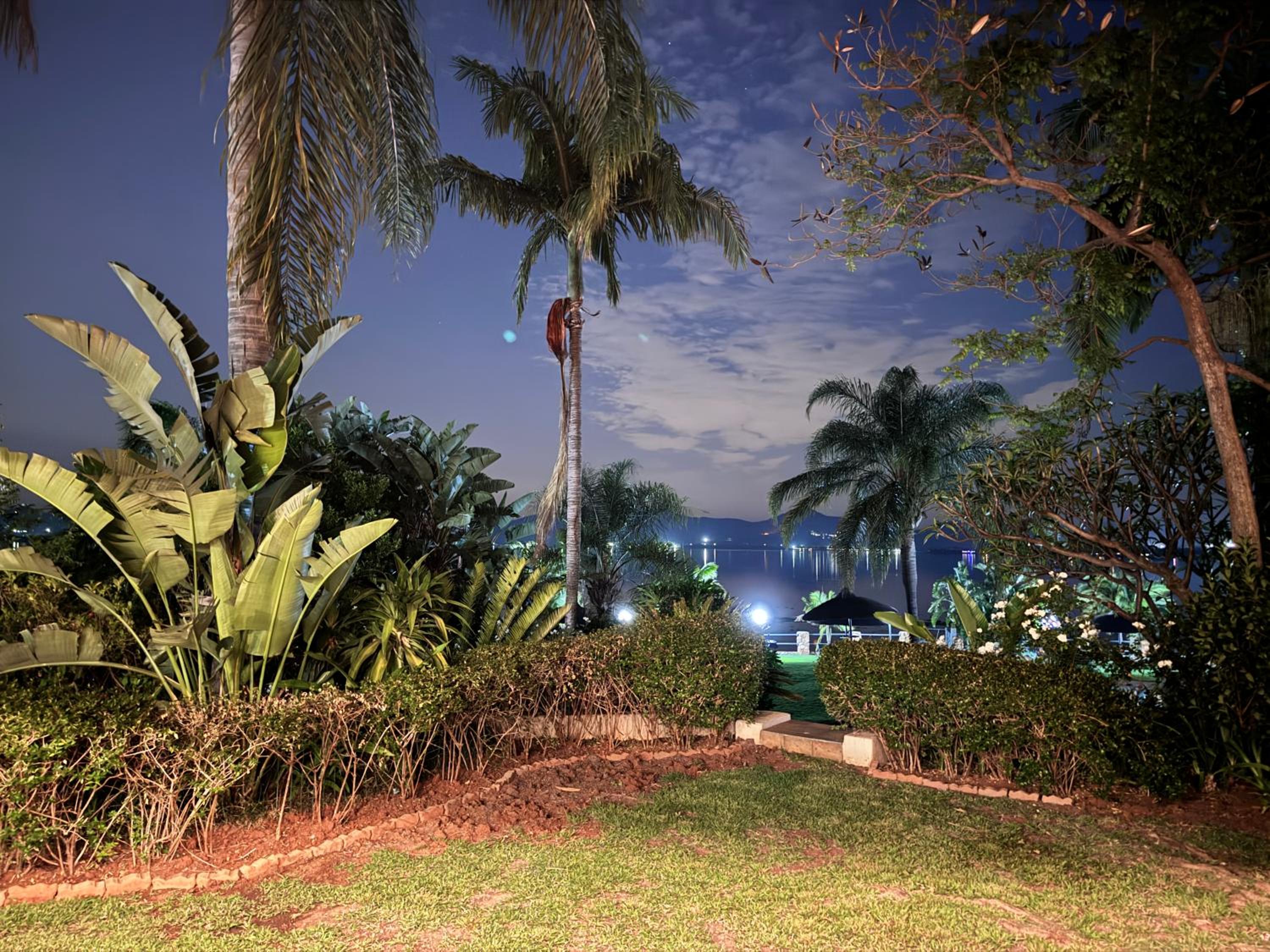 Photo 25