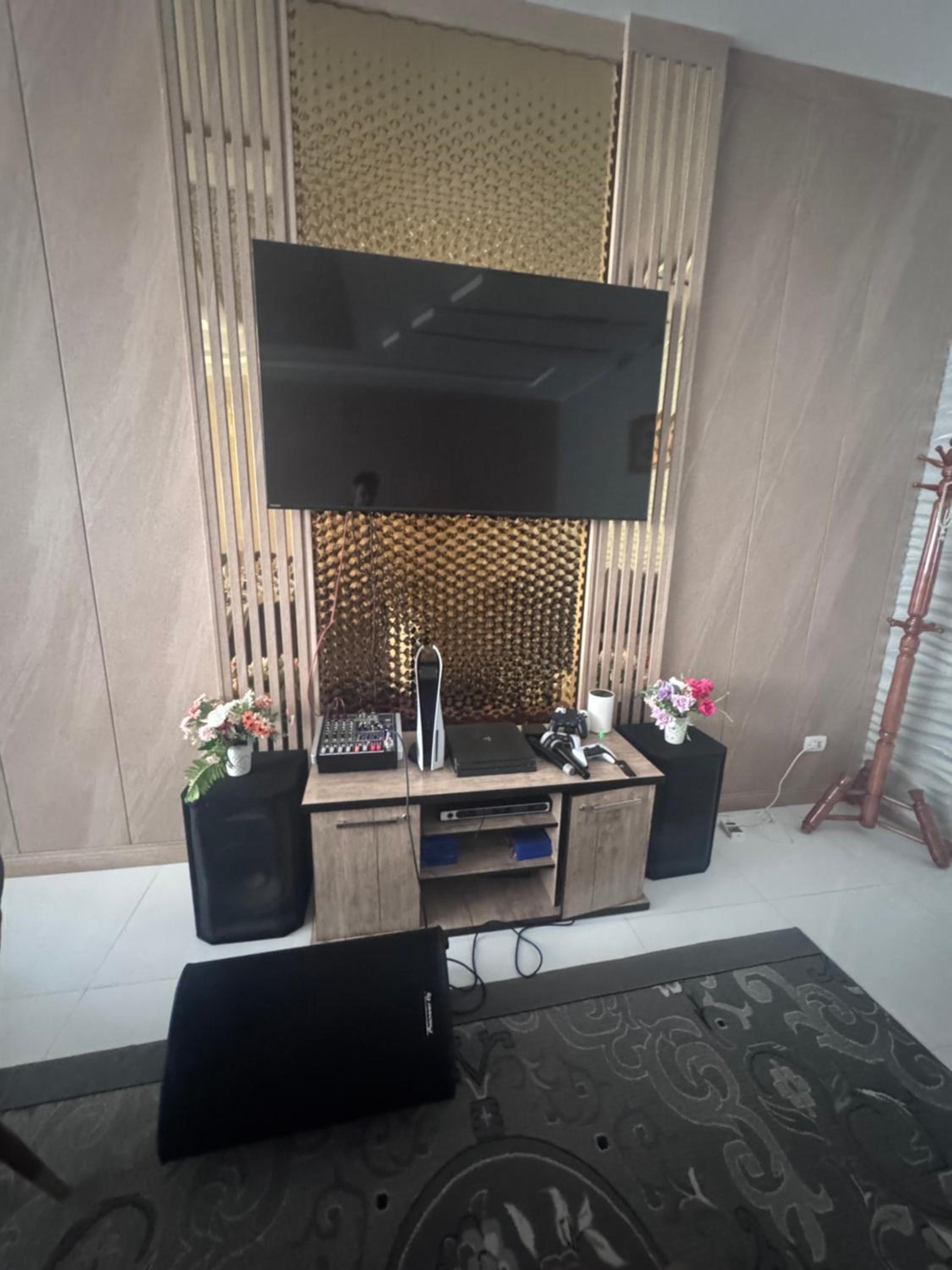 Dacha Asia