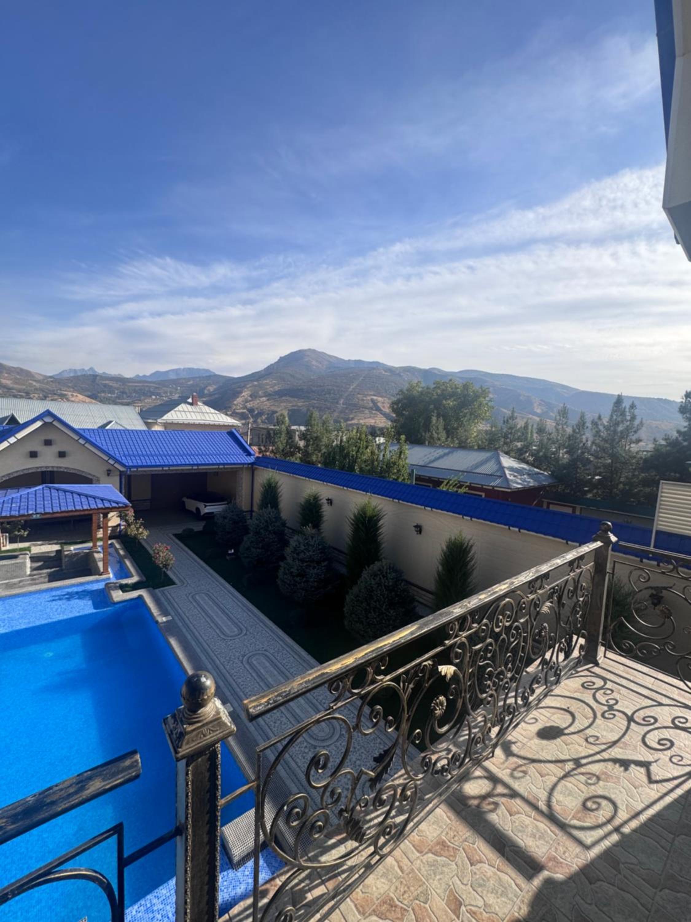 Dacha Asia