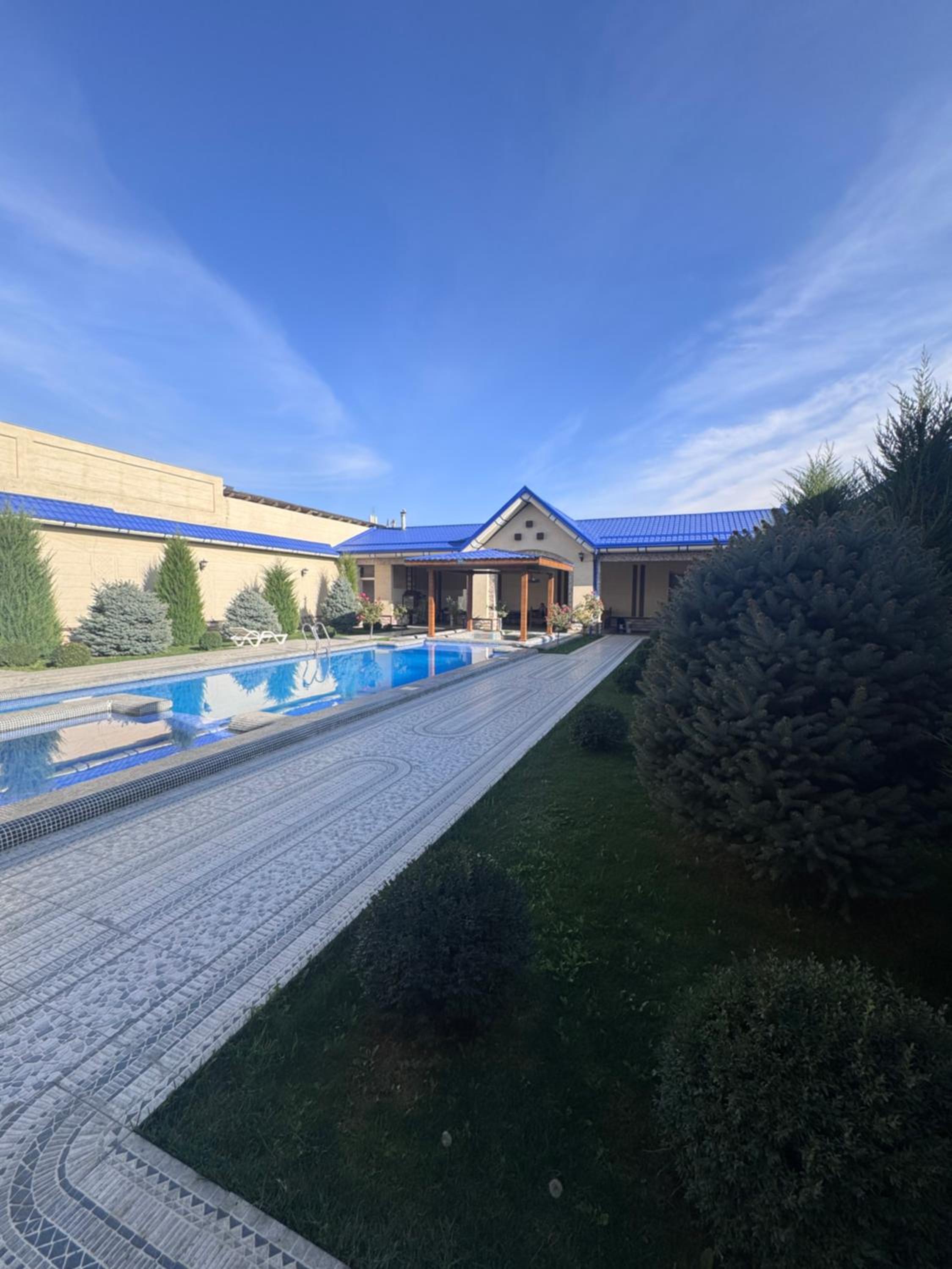 Dacha Asia