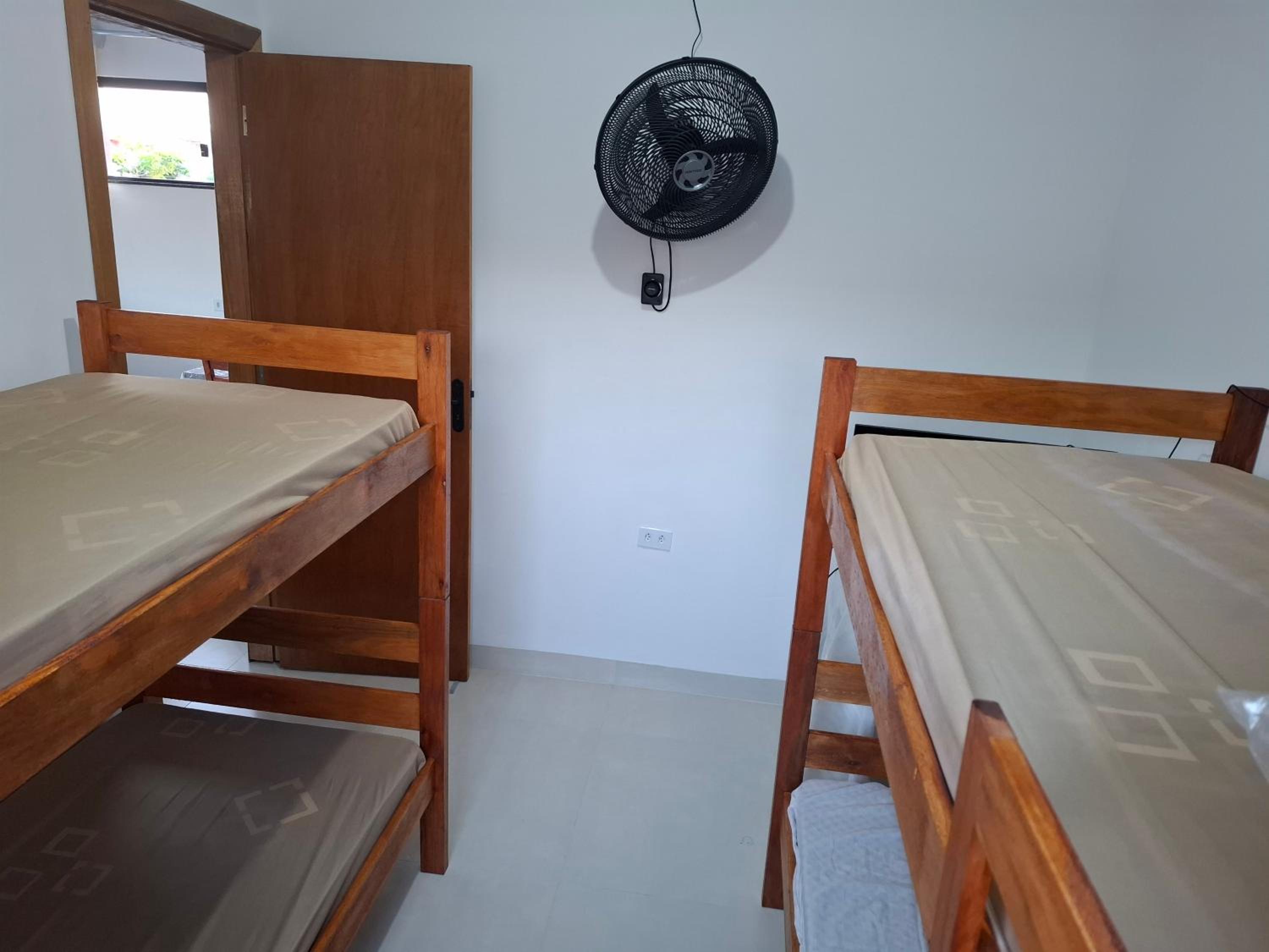 Casa a 300 metros da praia