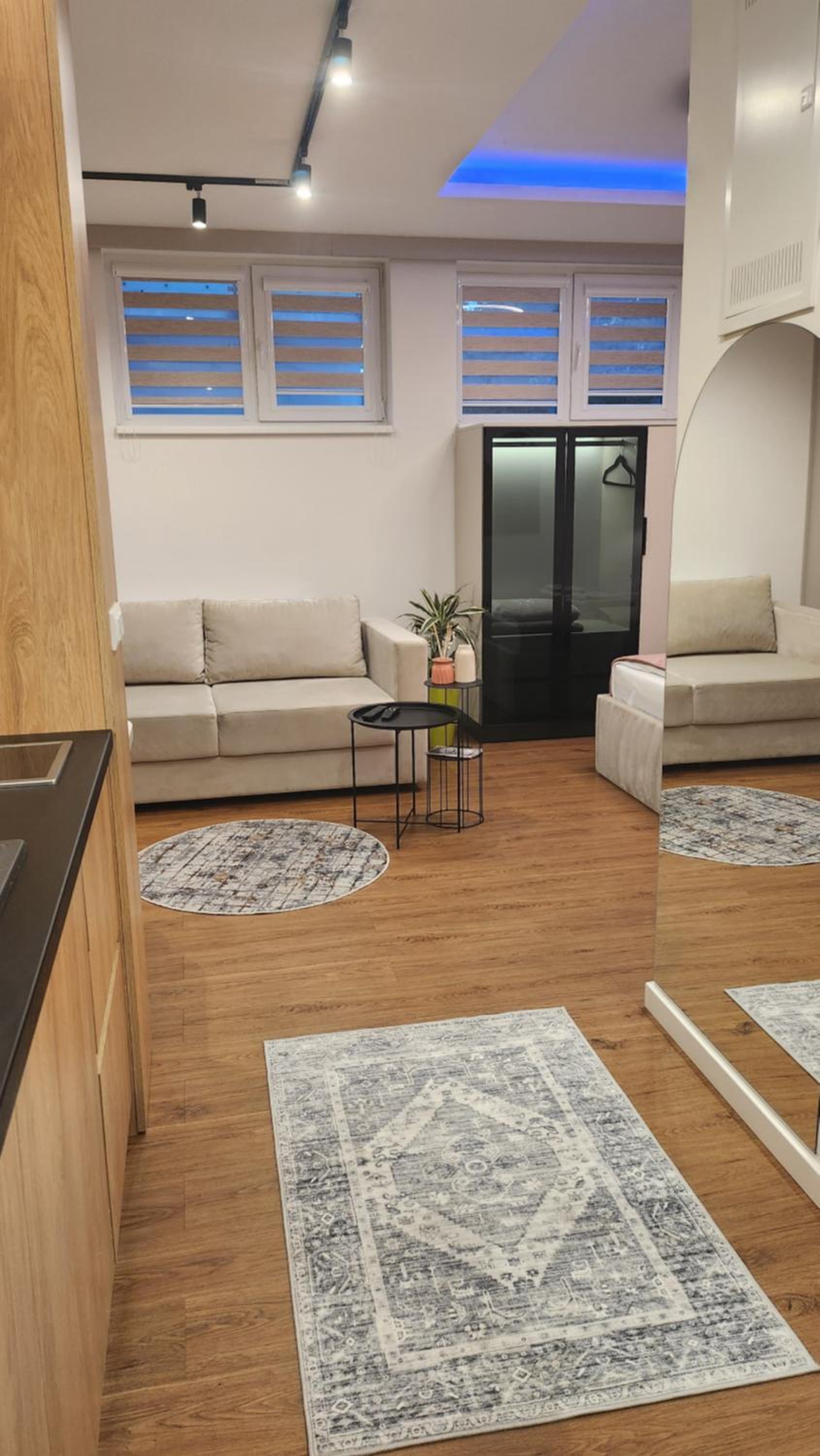 Apartmani Dobrinja - Free parking- Rent a car