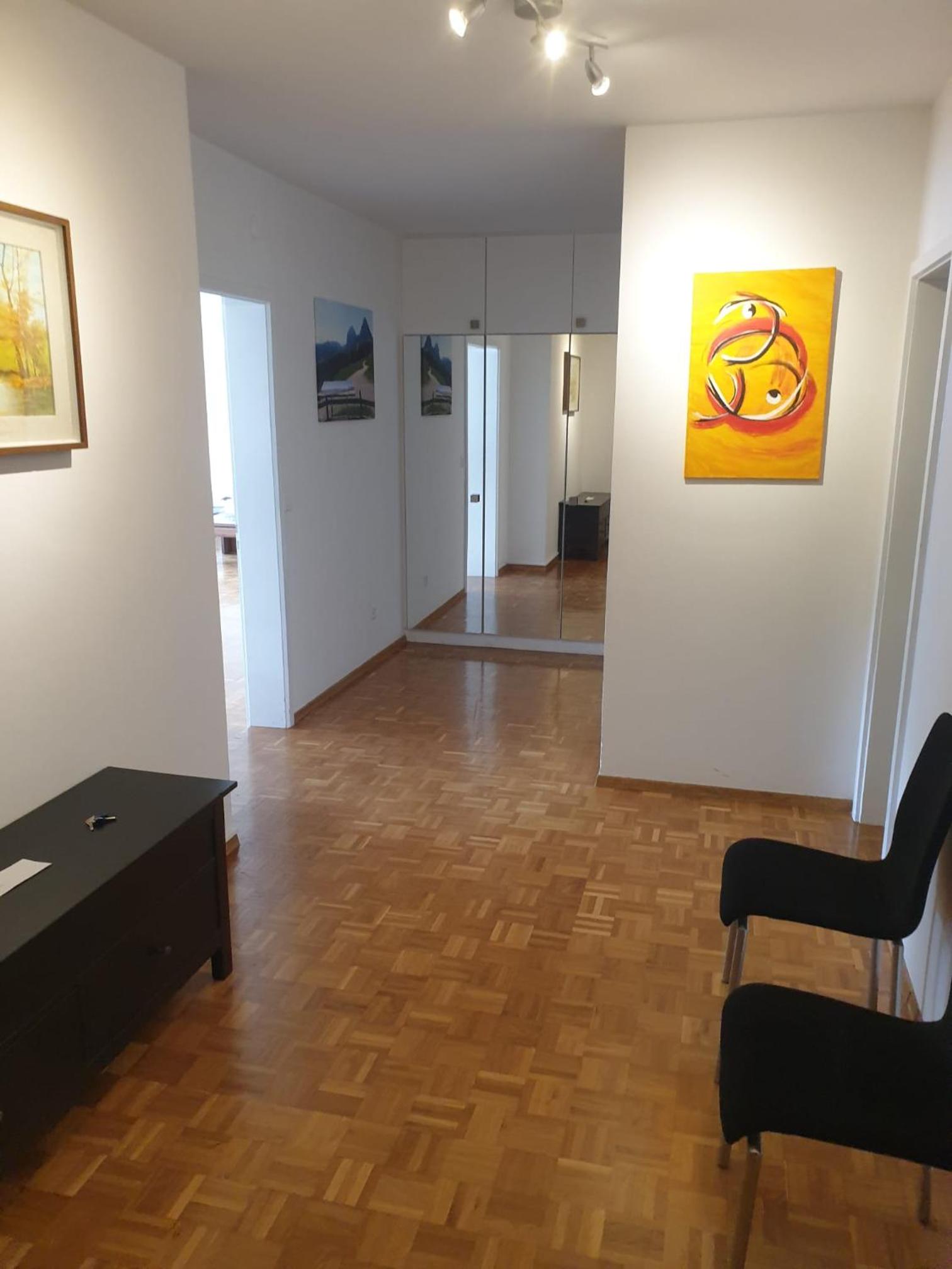 Lugano LakeView Apartment with Self Check-in & Private Parking on Request