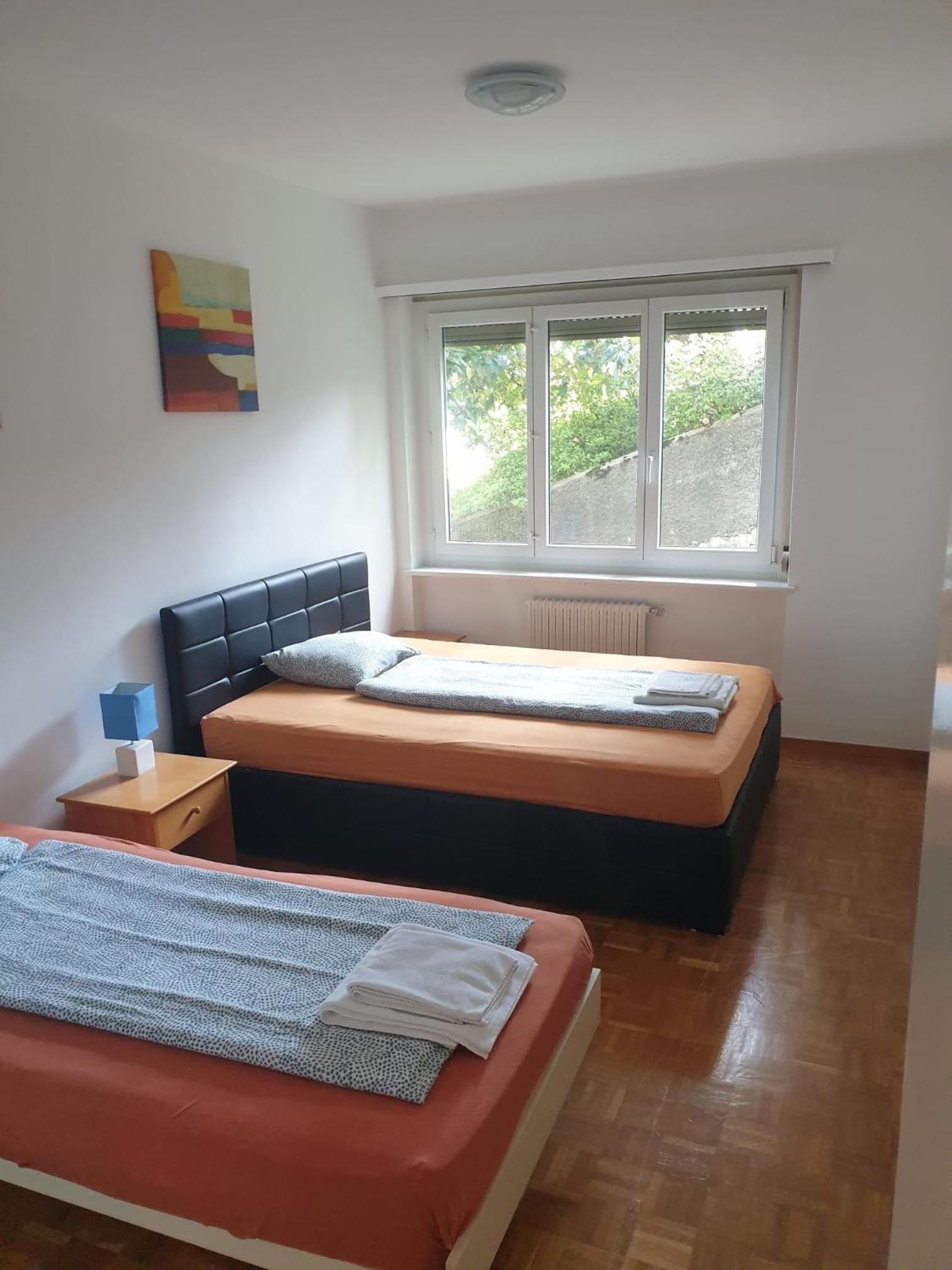 Lugano LakeView Apartment with Self Check-in & Private Parking on Request