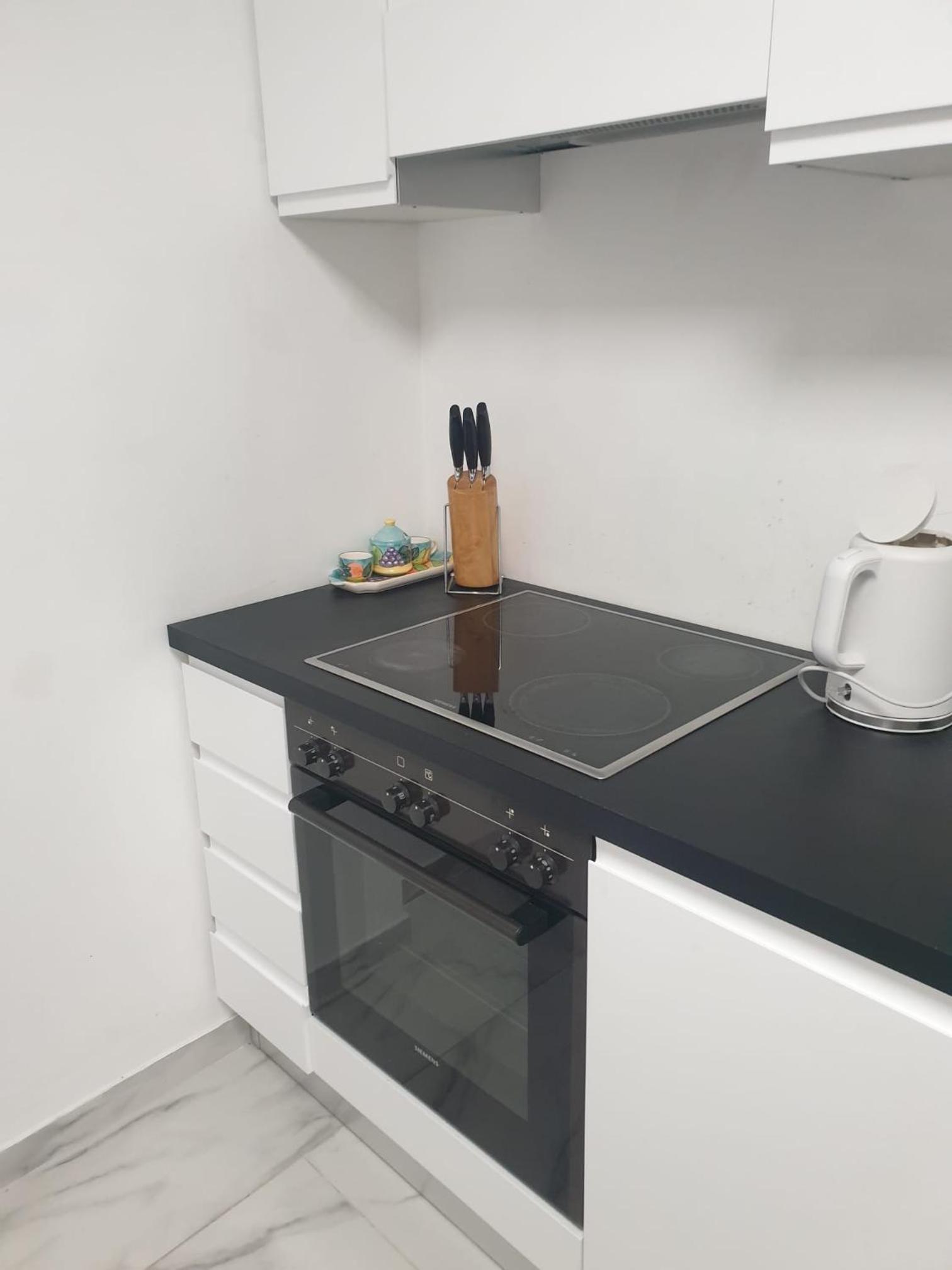 Lugano LakeView Apartment with Self Check-in & Private Parking on Request