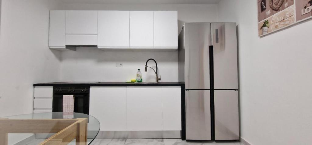Lugano LakeView Apartment with Self Check-in & Private Parking on Request