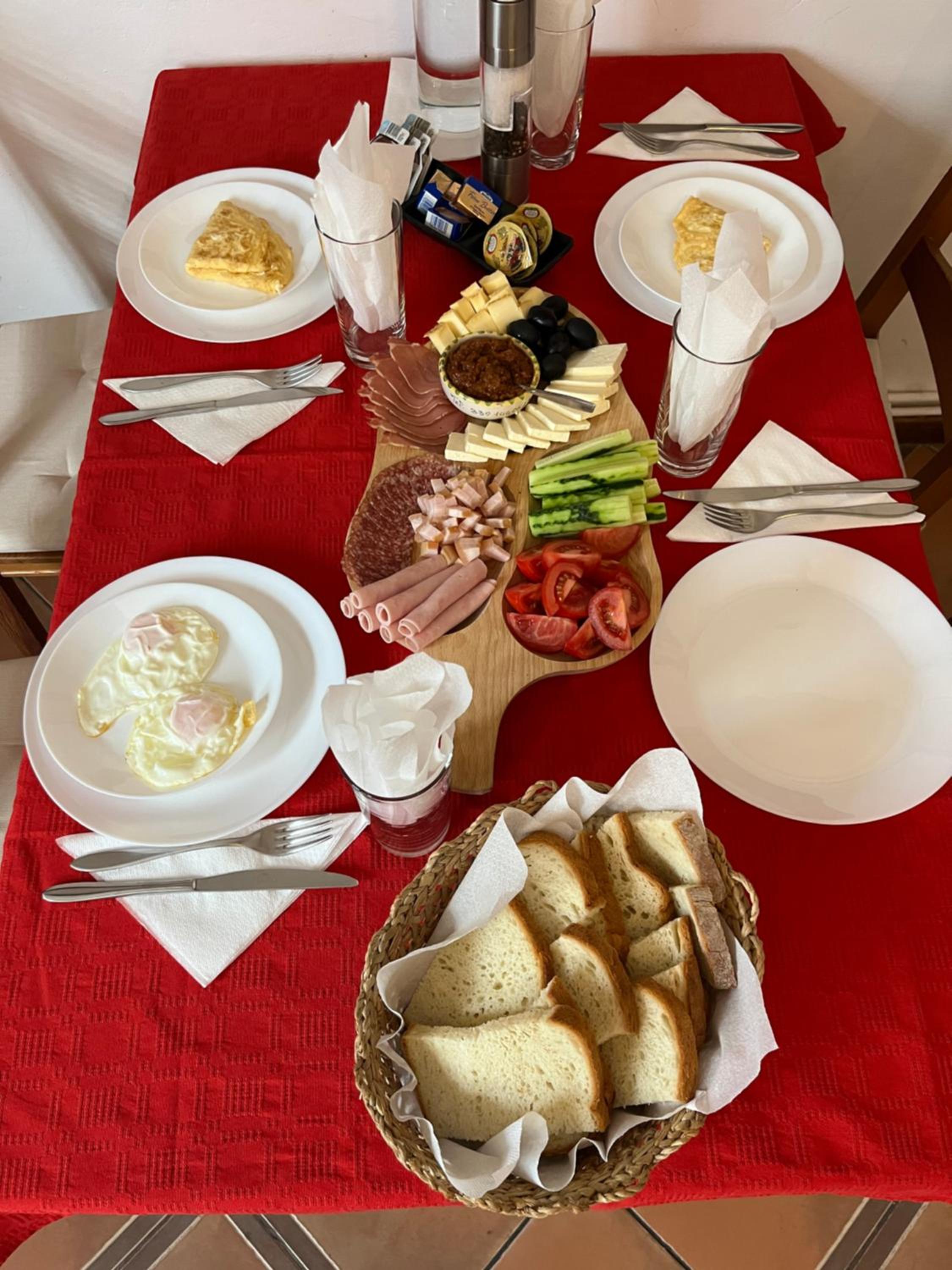 Guest House Piatra Craiului view 2