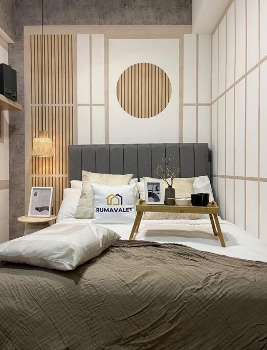 Vintage 2BR Agile Bukit Bintang Near TRX by RumaBnB