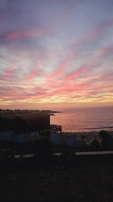 Fantástica Vista al Mar y Puesta de Sol en El Quisco