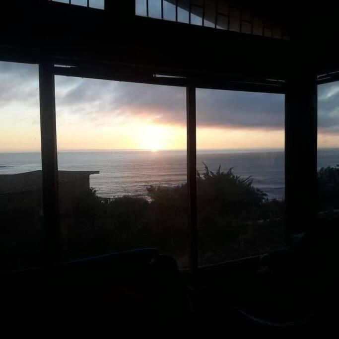 Fantástica Vista al Mar y Puesta de Sol en El Quisco