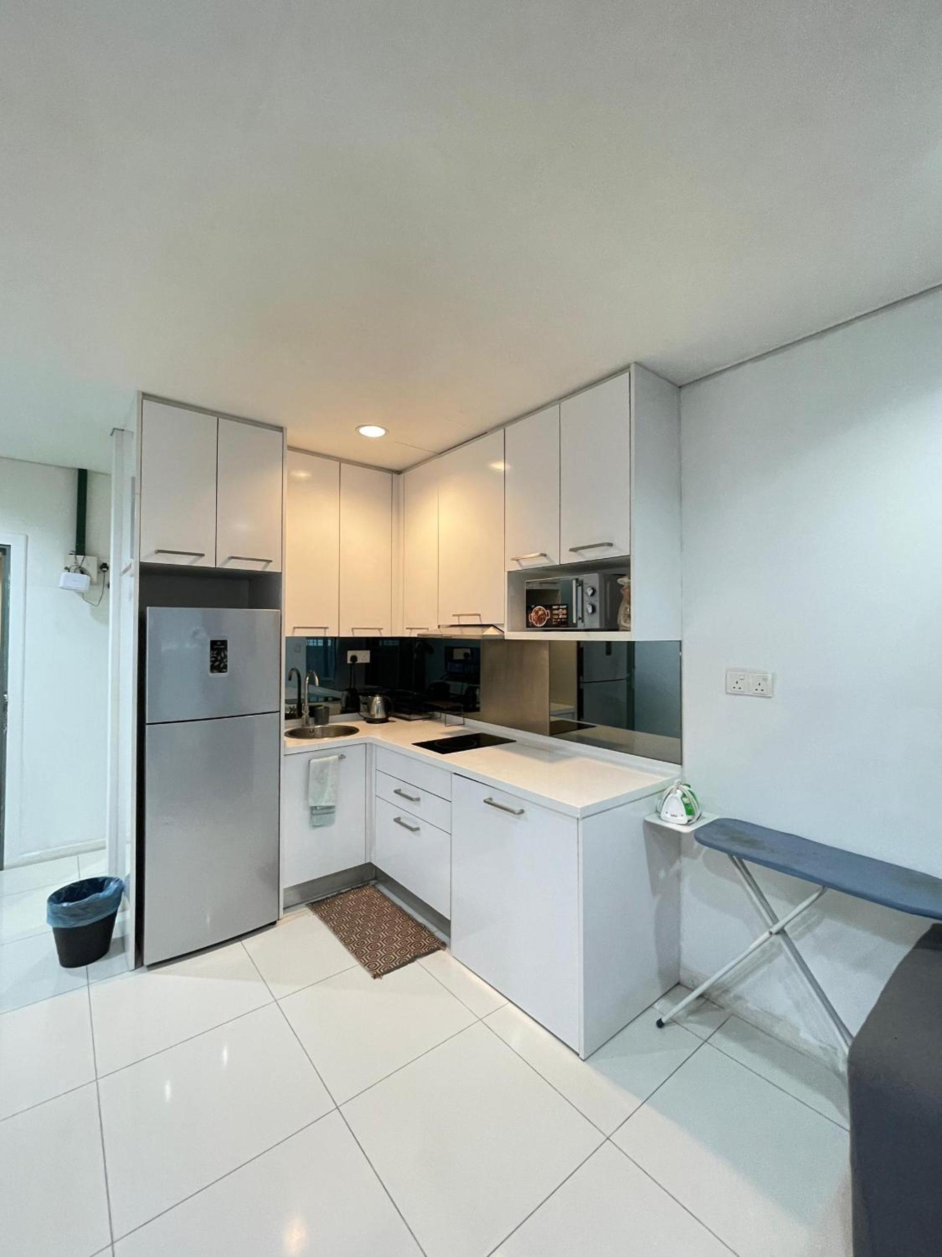 Summer Suites Studio With Balcony Nearby KL City Centre