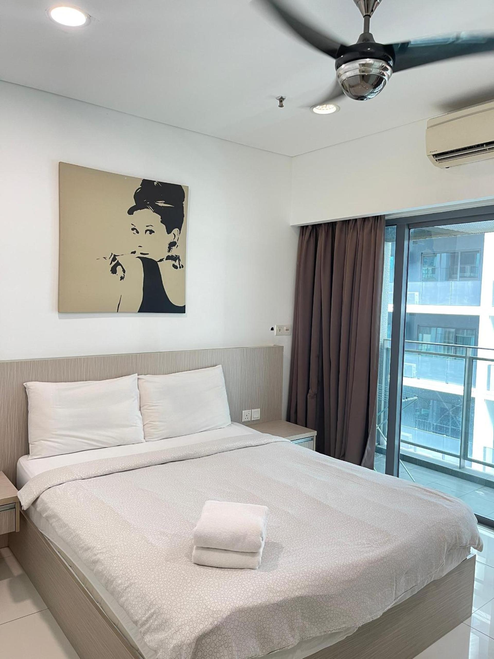 Summer Suites Studio With Balcony Nearby KL City Centre