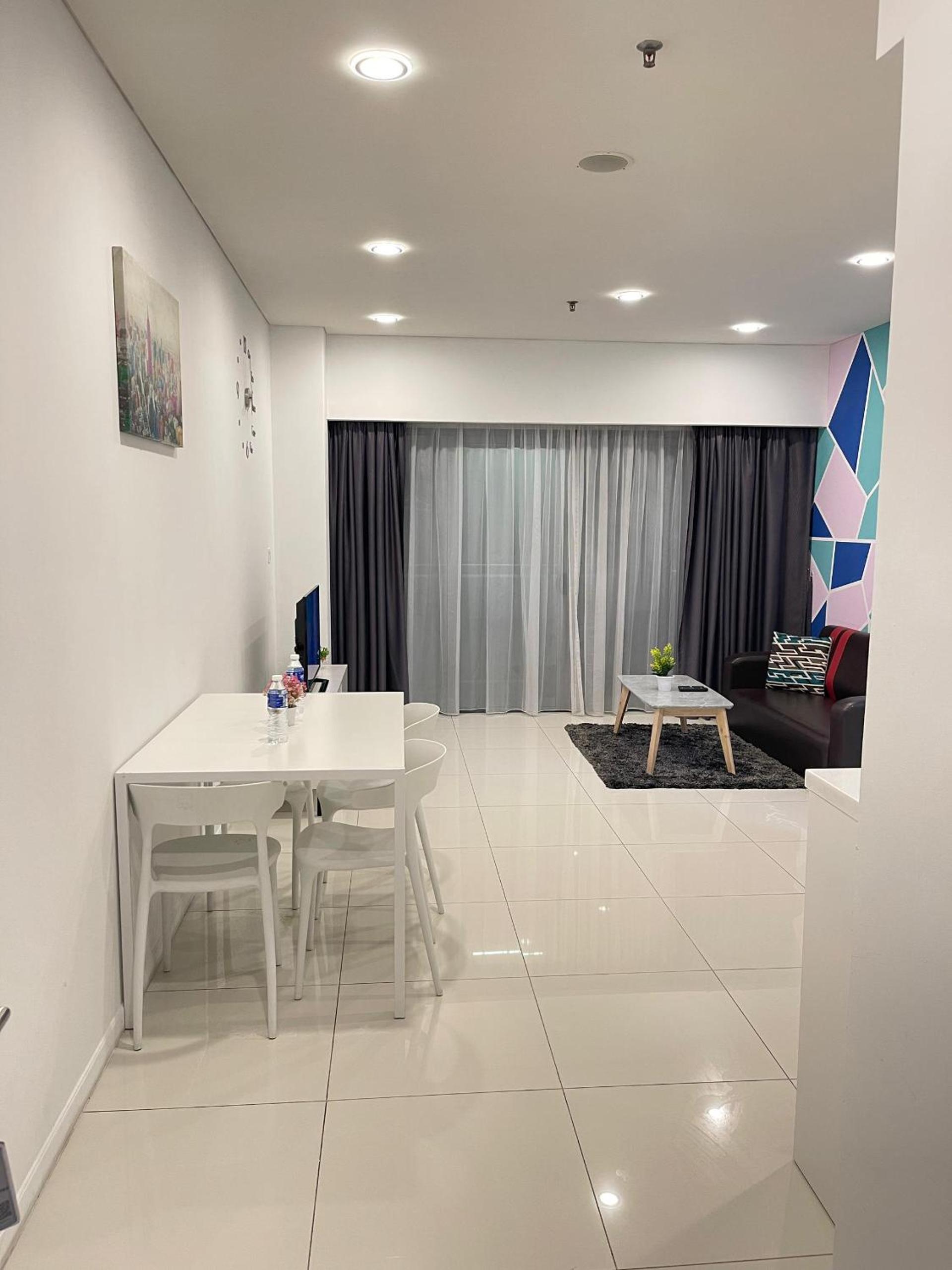 Summer Suites Studio With Balcony Nearby KL City Centre