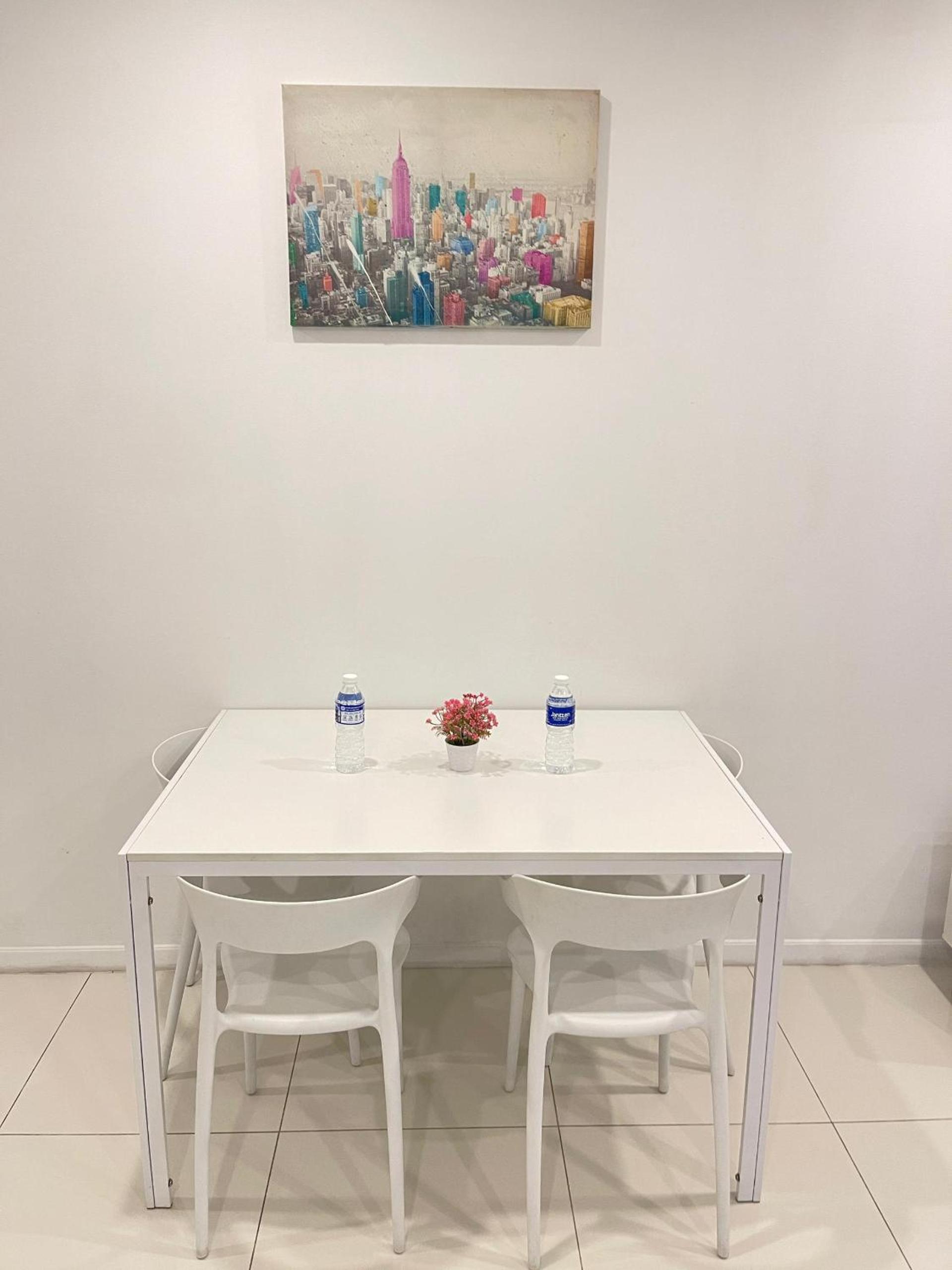 Summer Suites Studio With Balcony Nearby KL City Centre