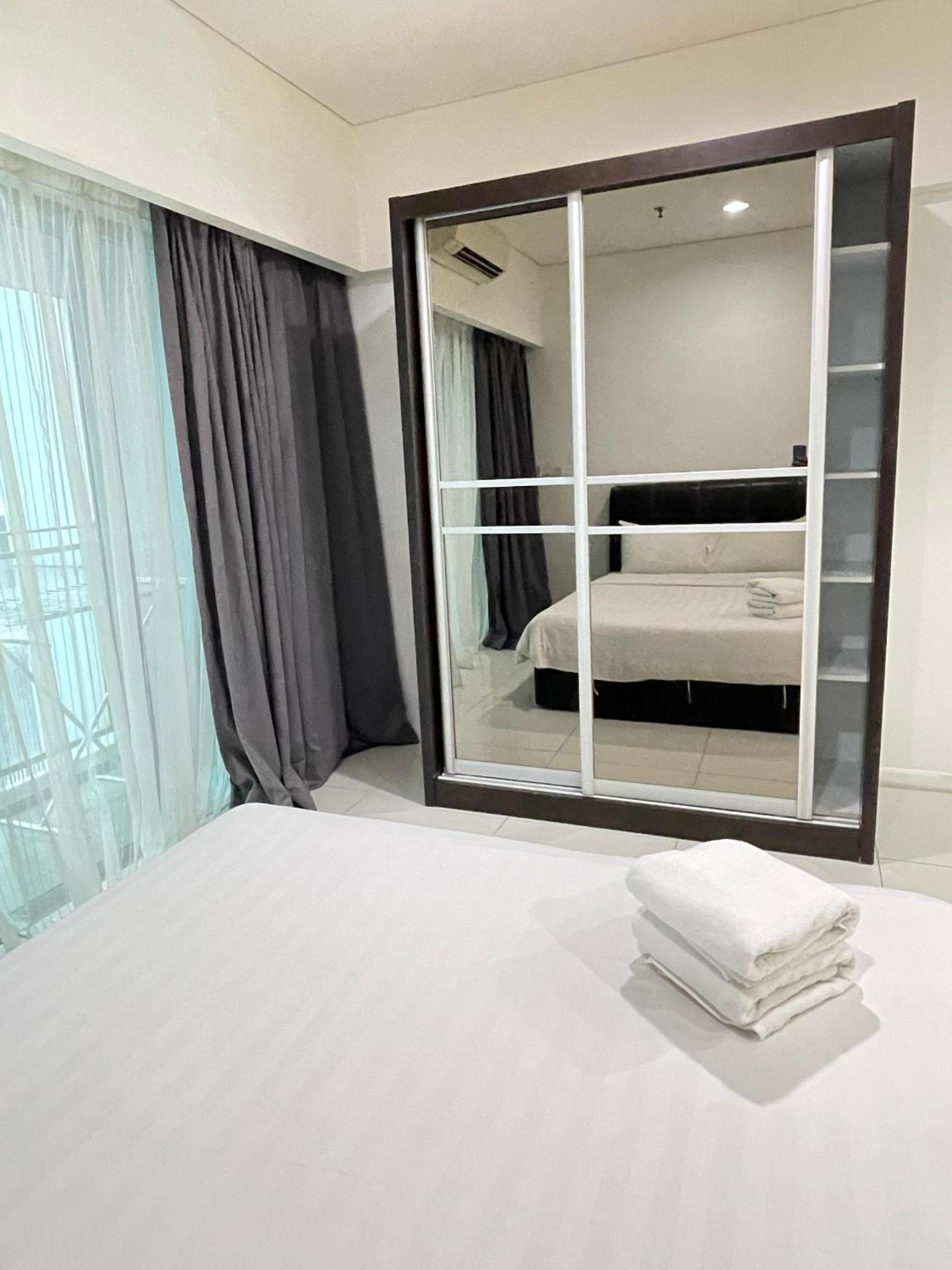 Summer Suites Studio With Balcony Nearby KL City Centre