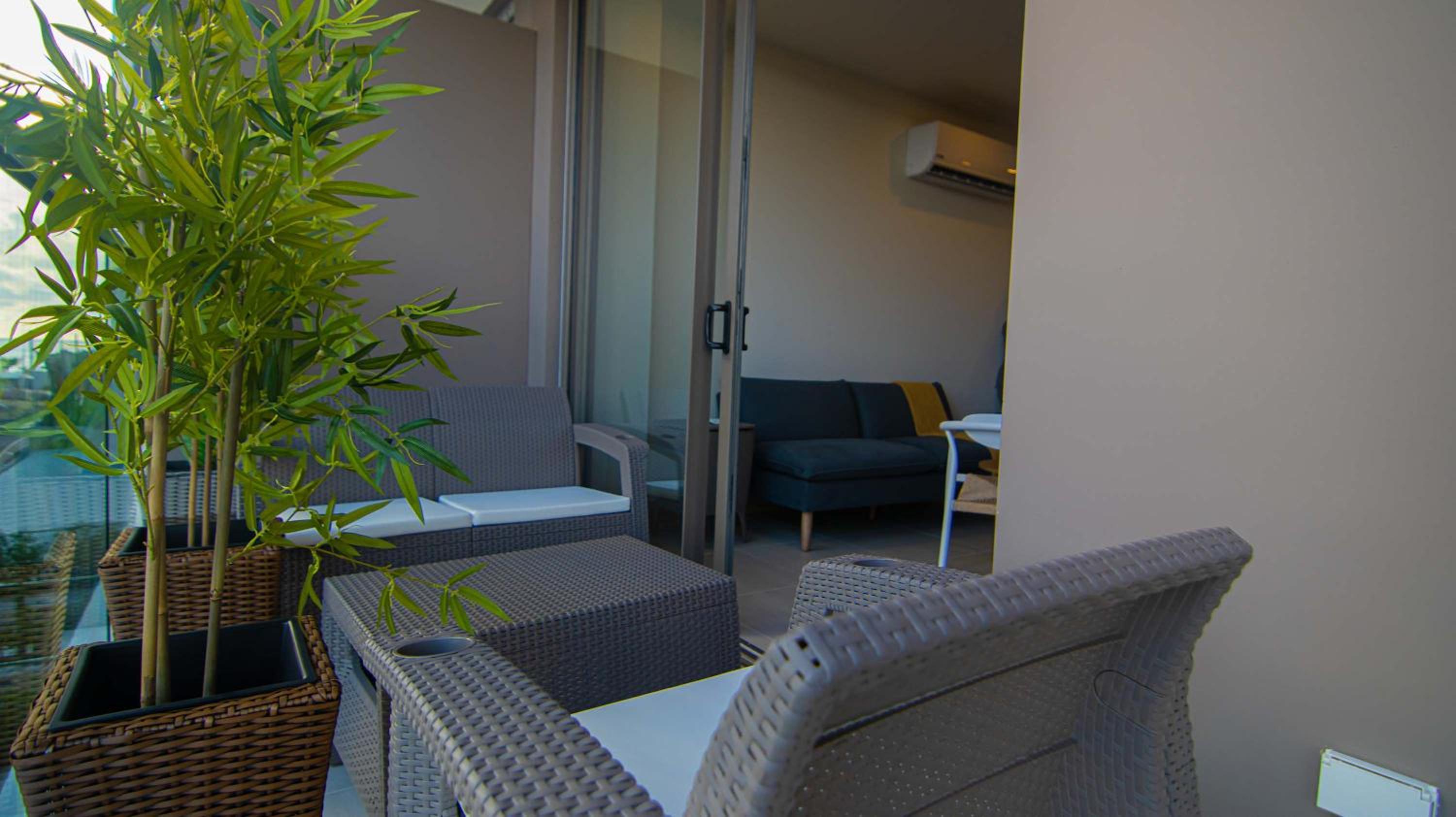 New Esclusive Apartment In Morros Eos