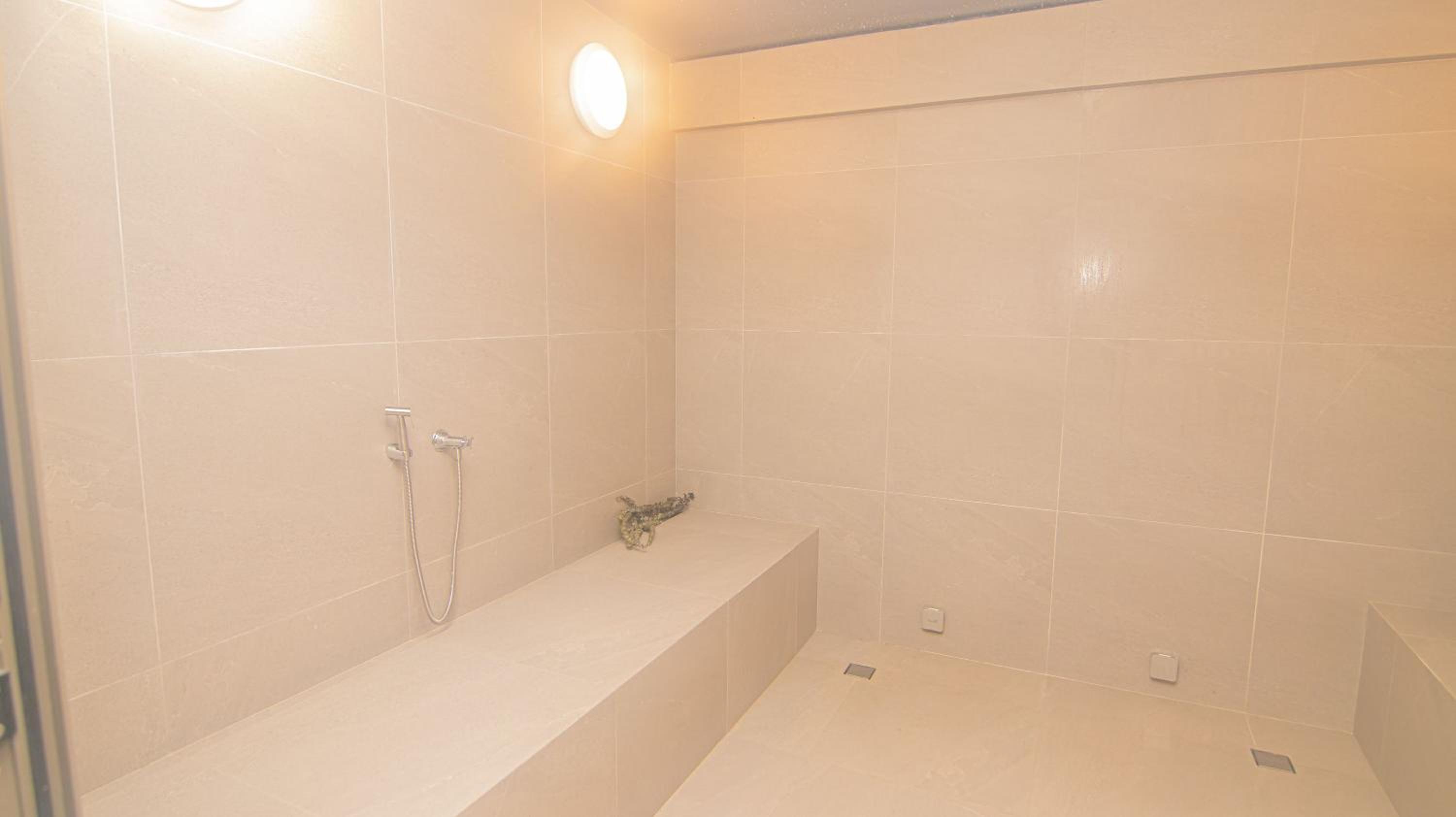 New Esclusive Apartment In Morros Eos