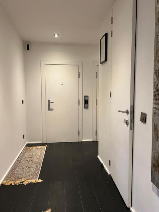 Fully Furnished-EU quarter-4ppl
