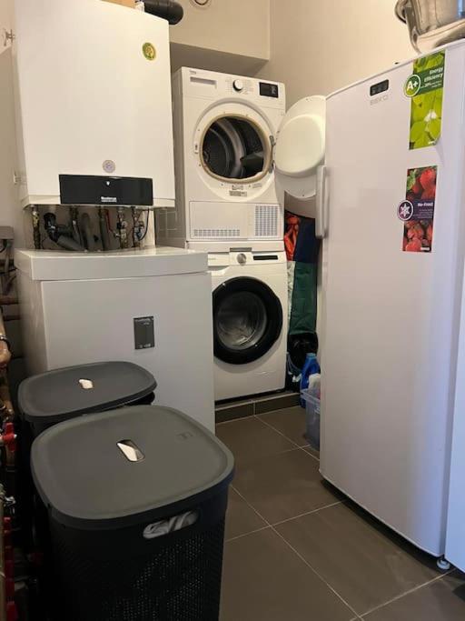 Fully Furnished-EU quarter-4ppl