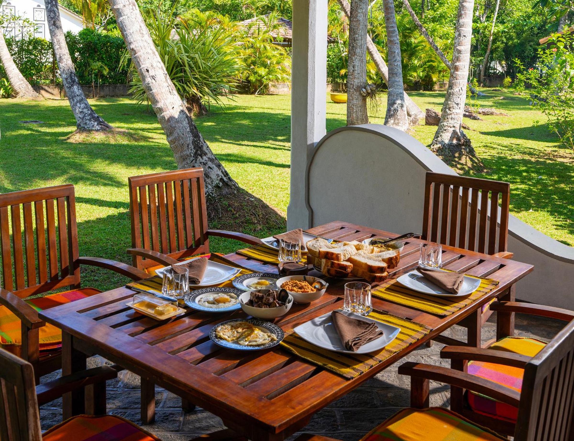 Prana Villa Unawatuna - Charming 4 bedroom Villa view 5