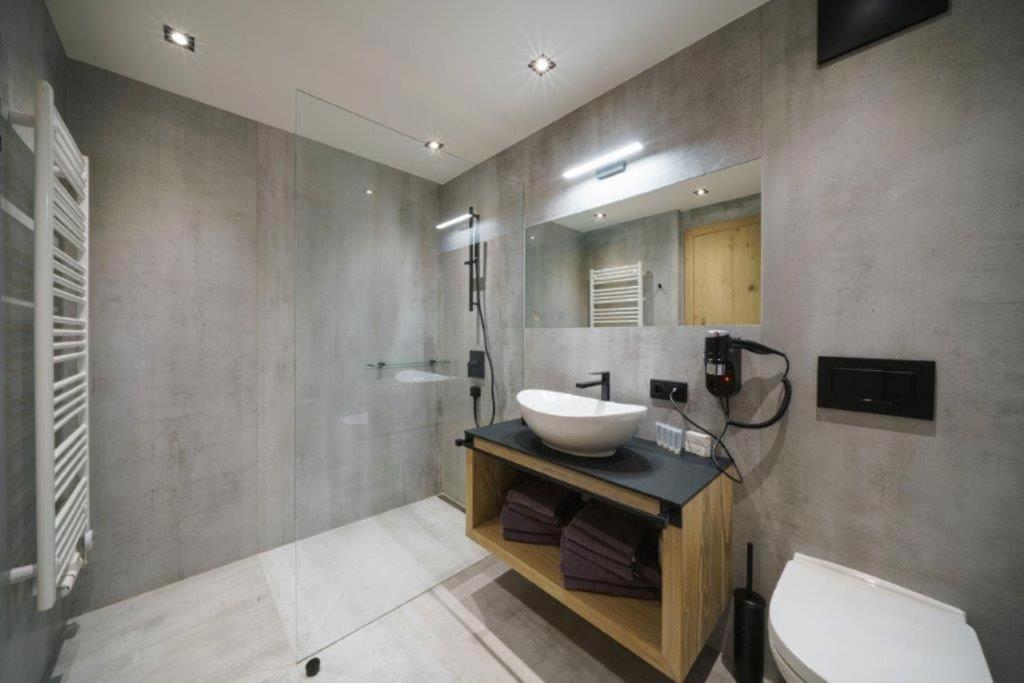 Astei Suites
