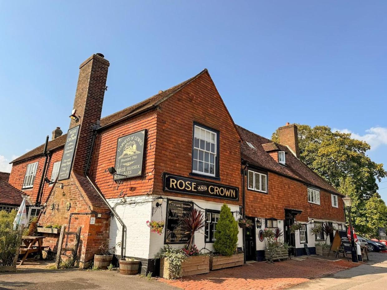 The Rose & Crown
