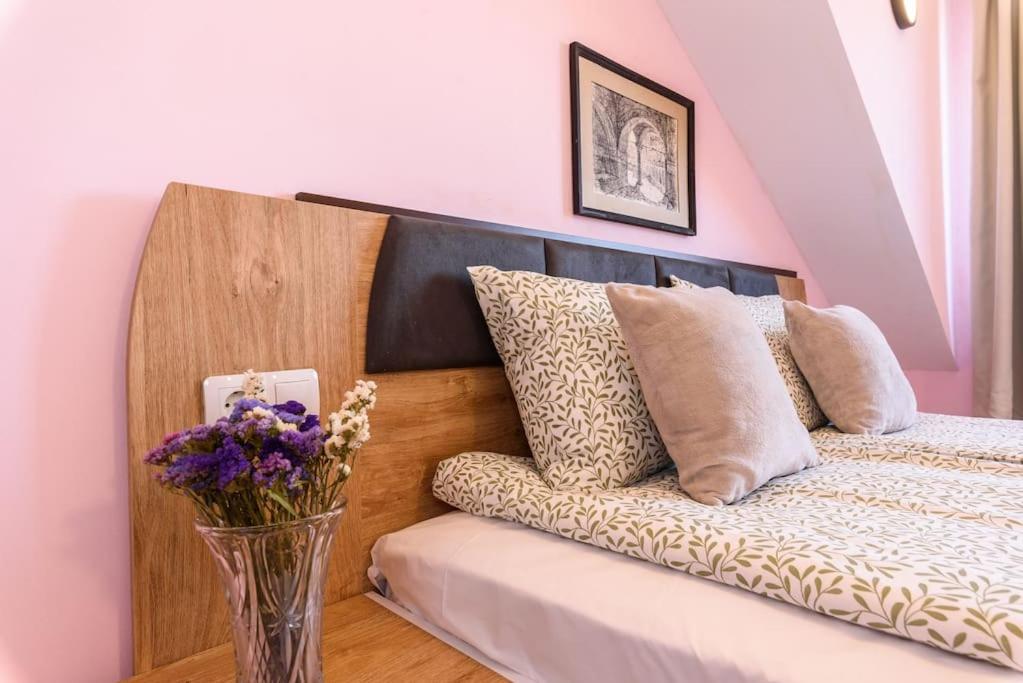 2BR Apartment Near Gondola by SI Stay