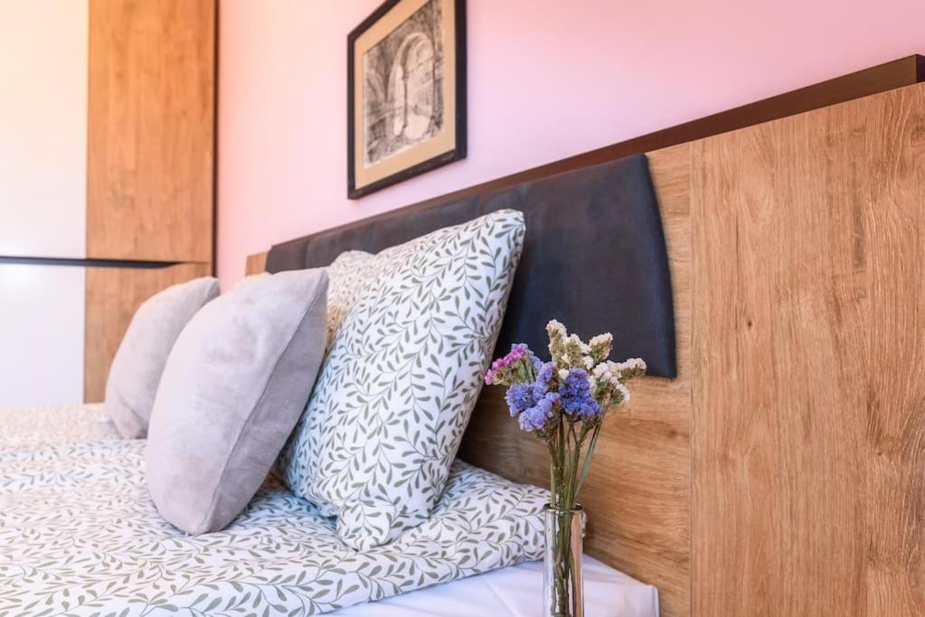 2BR Apartment Near Gondola by SI Stay