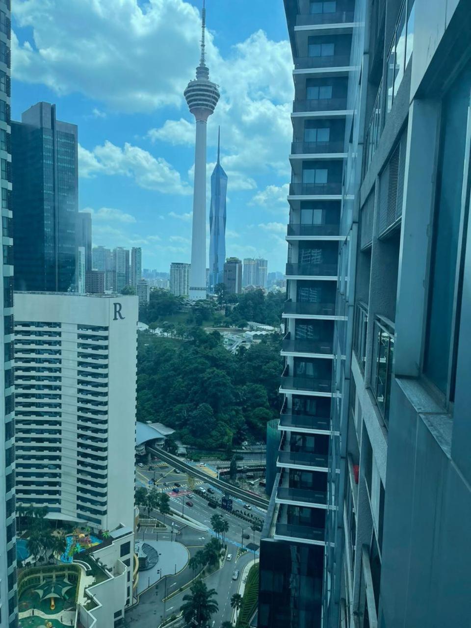 Summer Suites Studio With Balcony Nearby KL City Centre