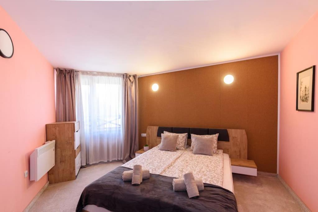 2BR Apartment Near Gondola by SI Stay
