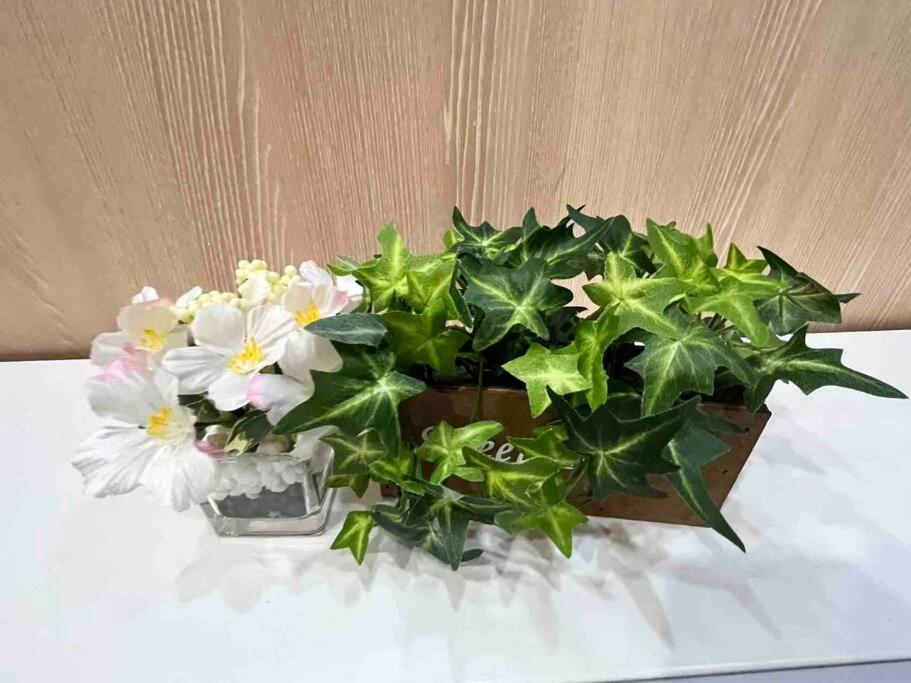 Asakusa Bridge FLower Lnn 浅草橋