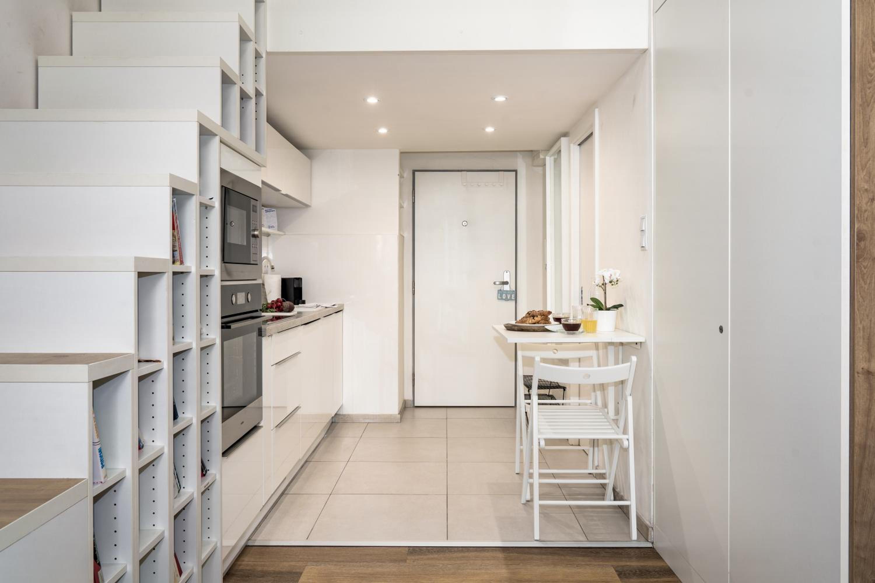 Prague Days - Cozy Studio with Netflix in Karlín