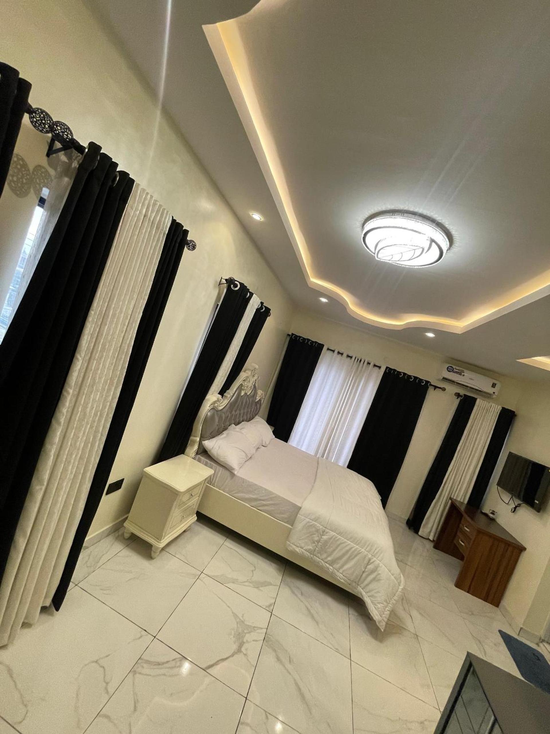 Royal Luxury Apartment