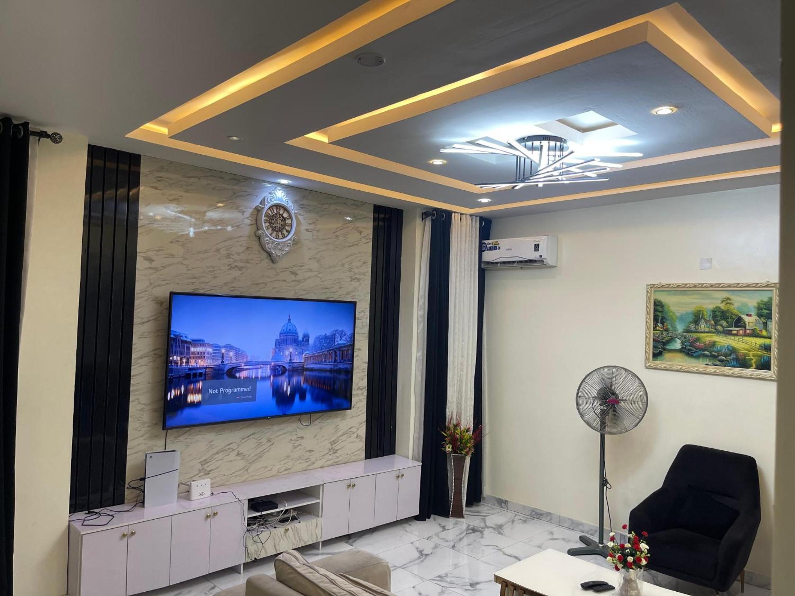 Royal Luxury Apartment