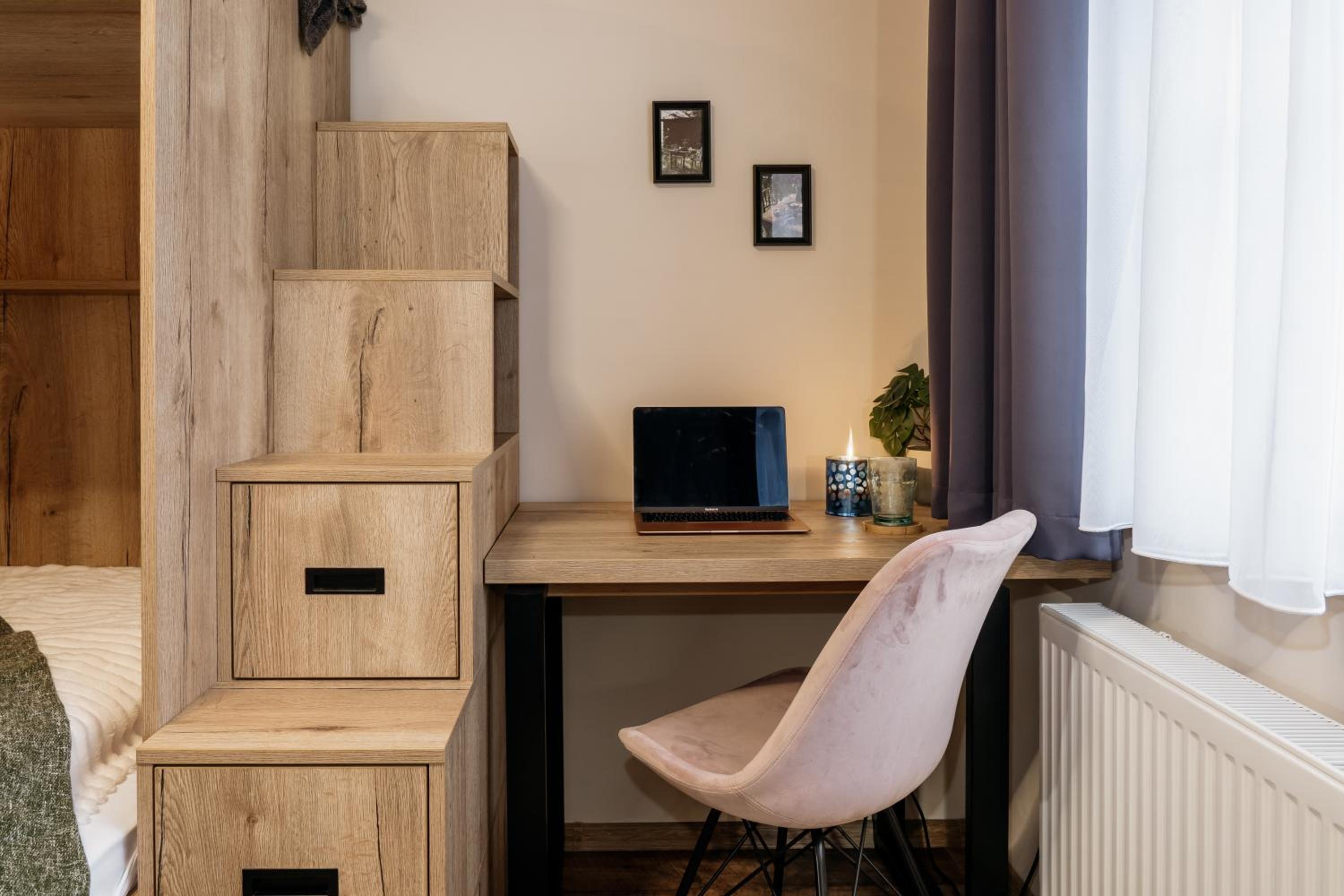 Prague Days - Family 2BDR Apt - AC - Darts - Netflix - Hip District