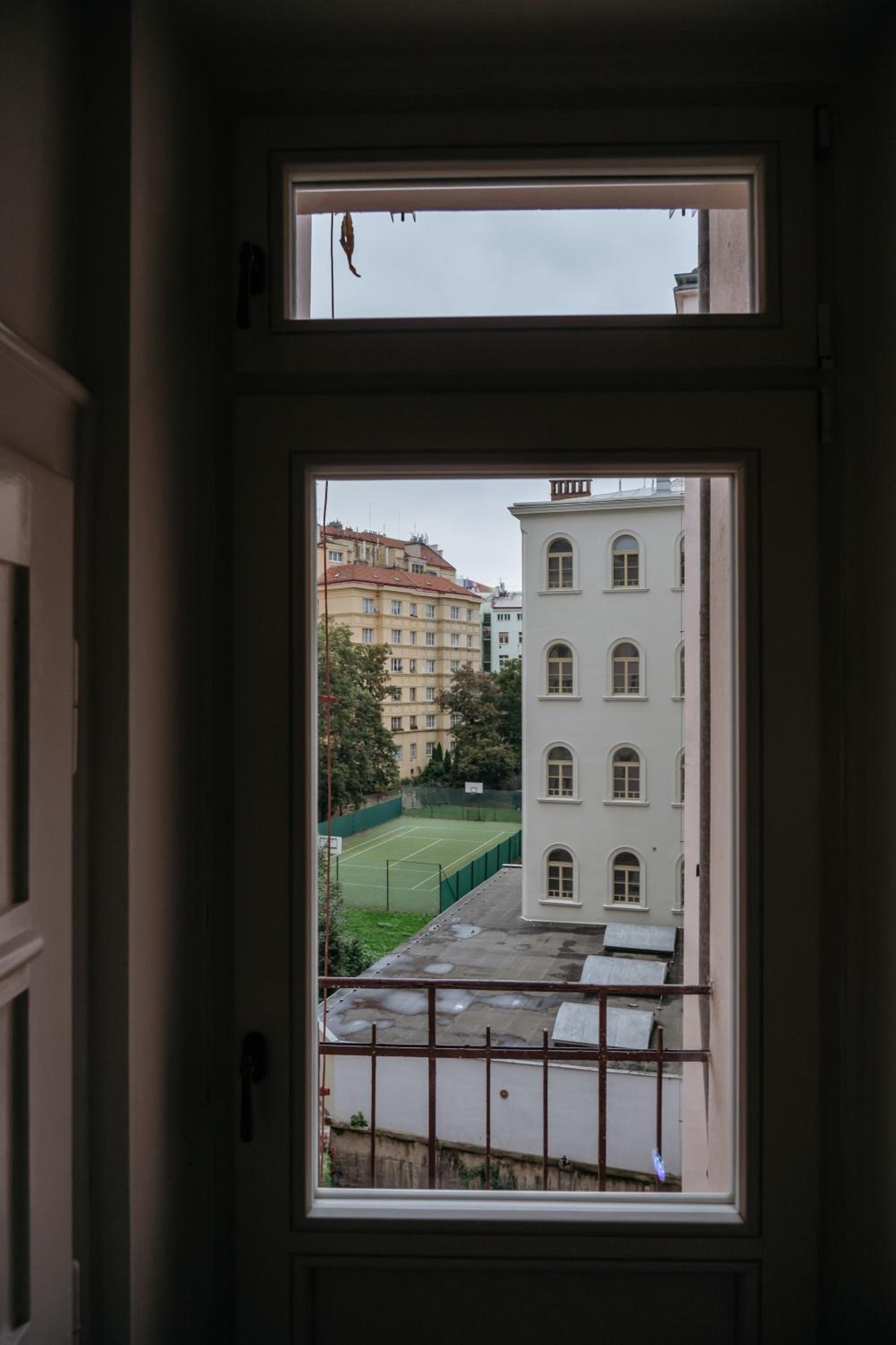 Prague Days - Family 2BDR Apt - AC - Darts - Netflix - Hip District