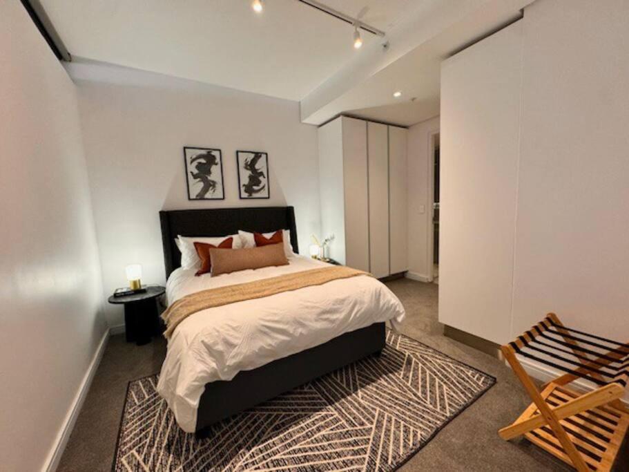 Luxury City Oasis