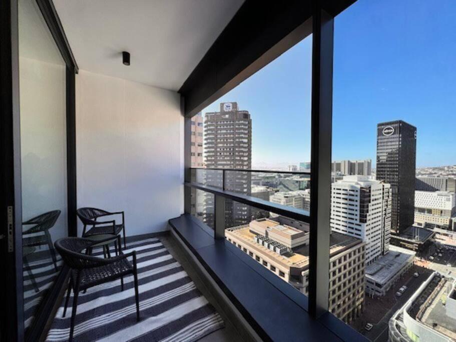 Luxury City Oasis