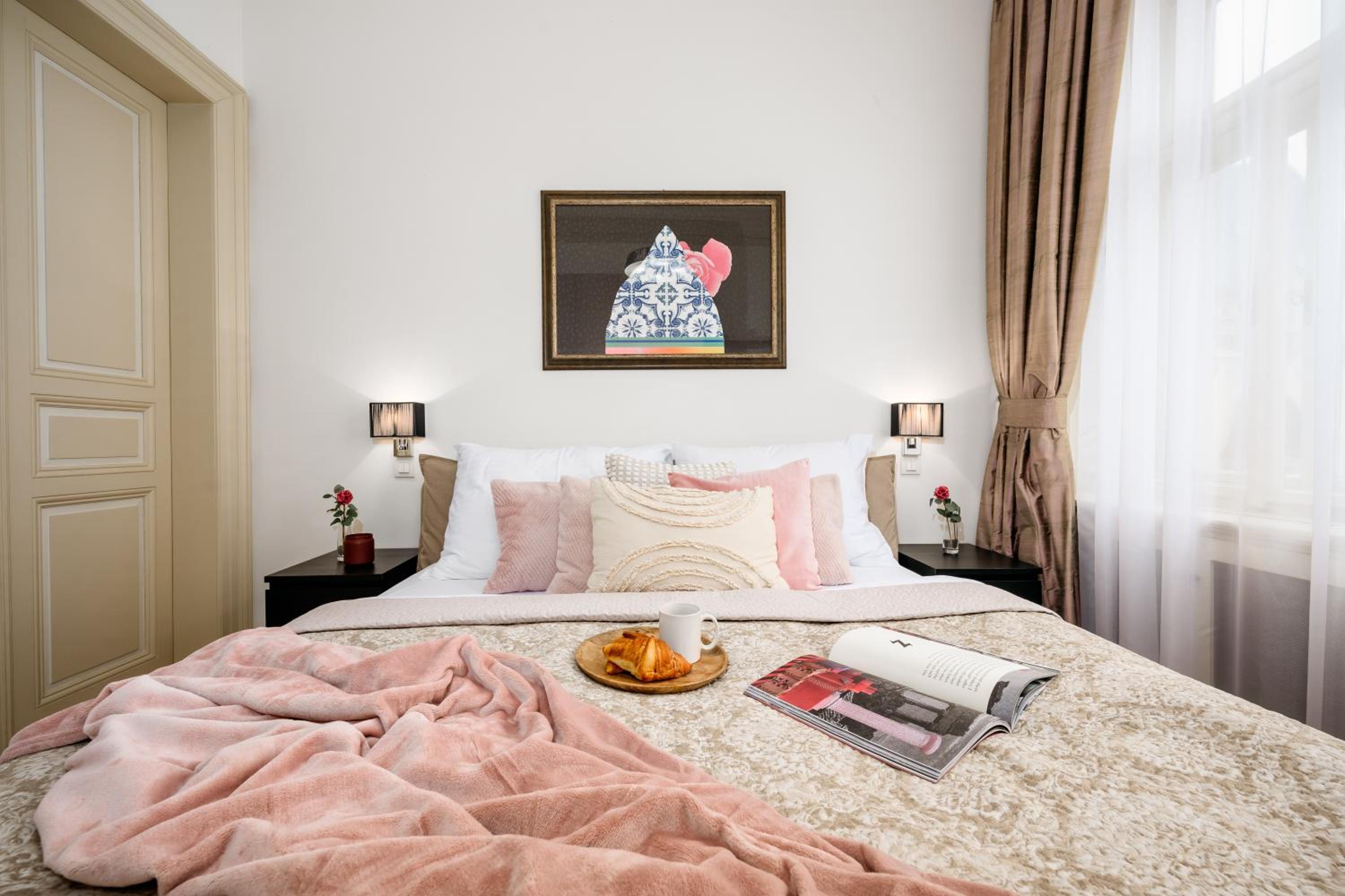 1BDR Apartment in Heart of Old Town Near Iconic Sites